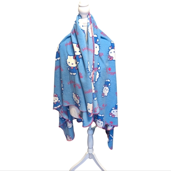 2003 Sanrio Hello Kitty Throw Fleece Blanket - Picture 1 of 6